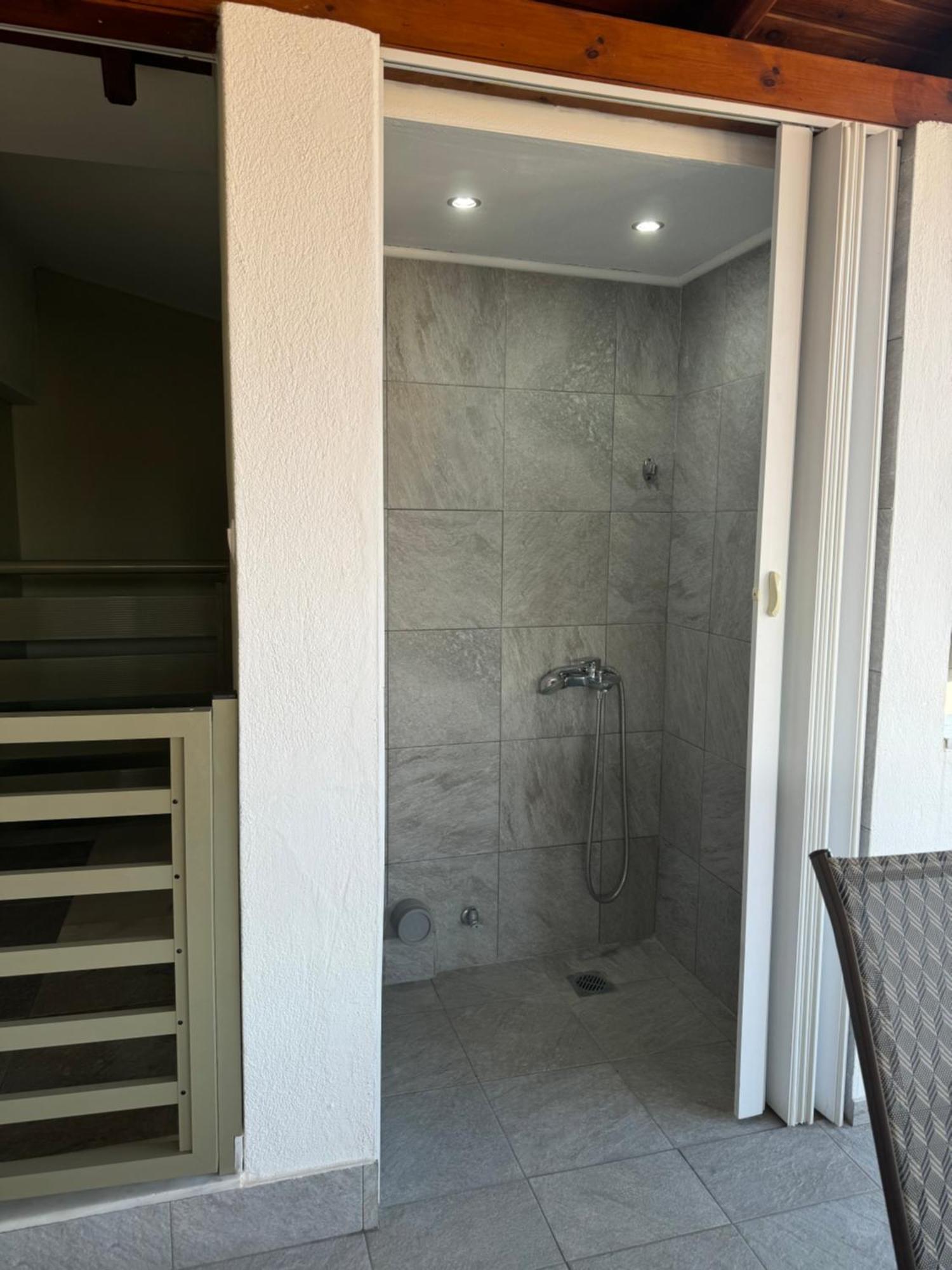 Private Modern Apartment Неа-Рода Екстер'єр фото