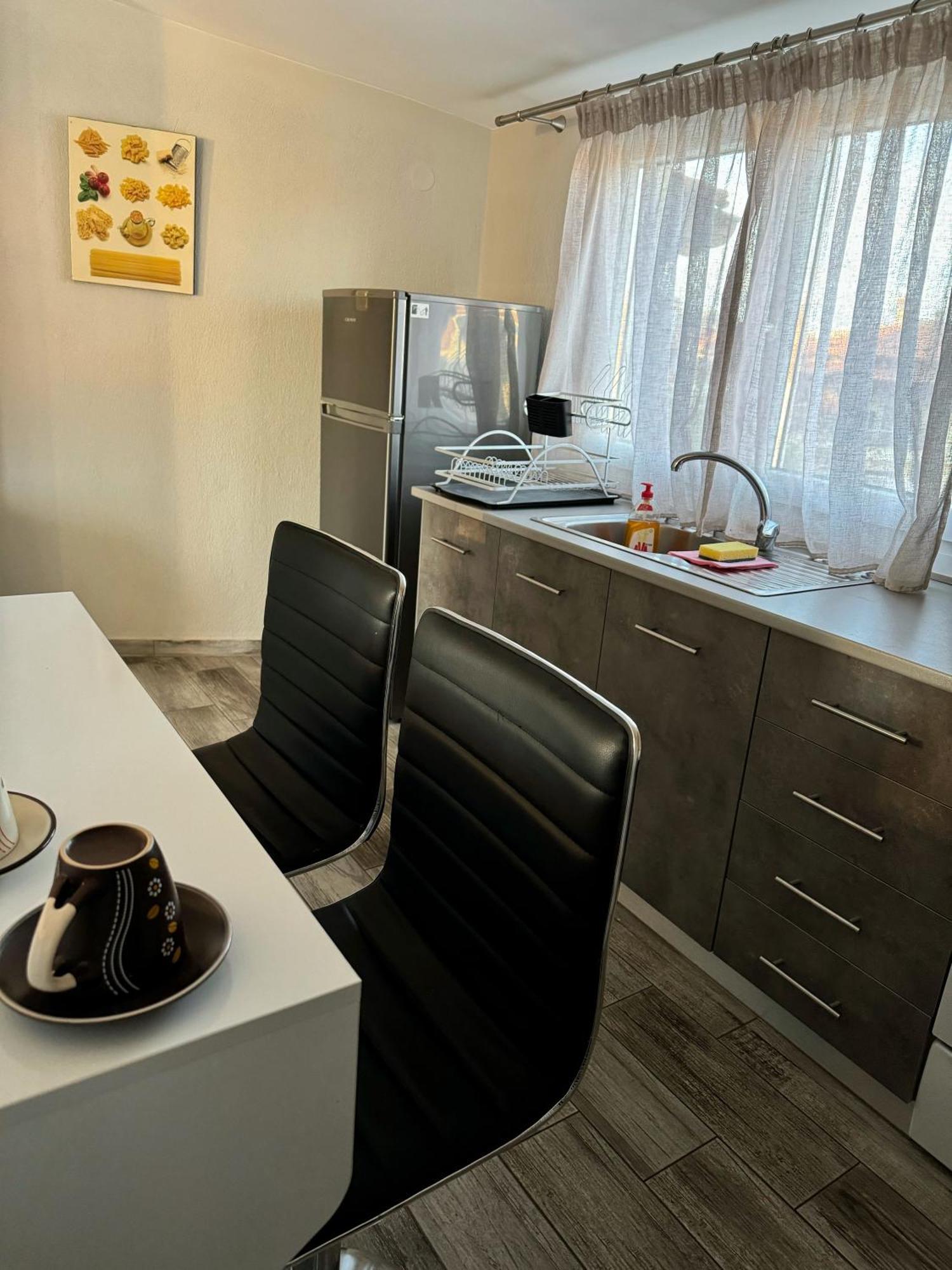 Private Modern Apartment Неа-Рода Екстер'єр фото