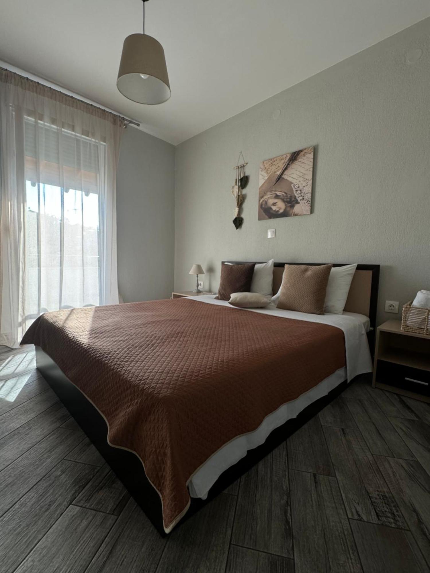 Private Modern Apartment Неа-Рода Екстер'єр фото
